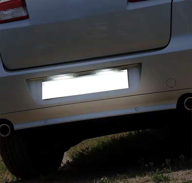 Подсветка номера Renault Duster Espace Laguna Scenic освітленя мото