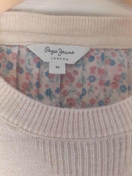 Sweterek pepe jeans kremowy tanio