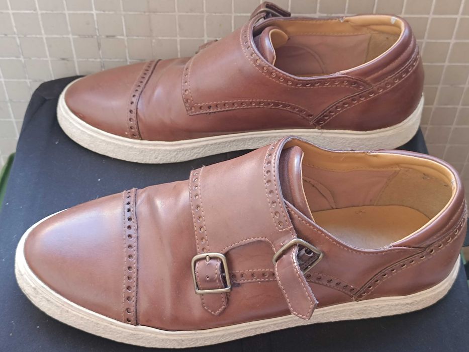 Sapatilhas de pele com fivela dupla da Zara