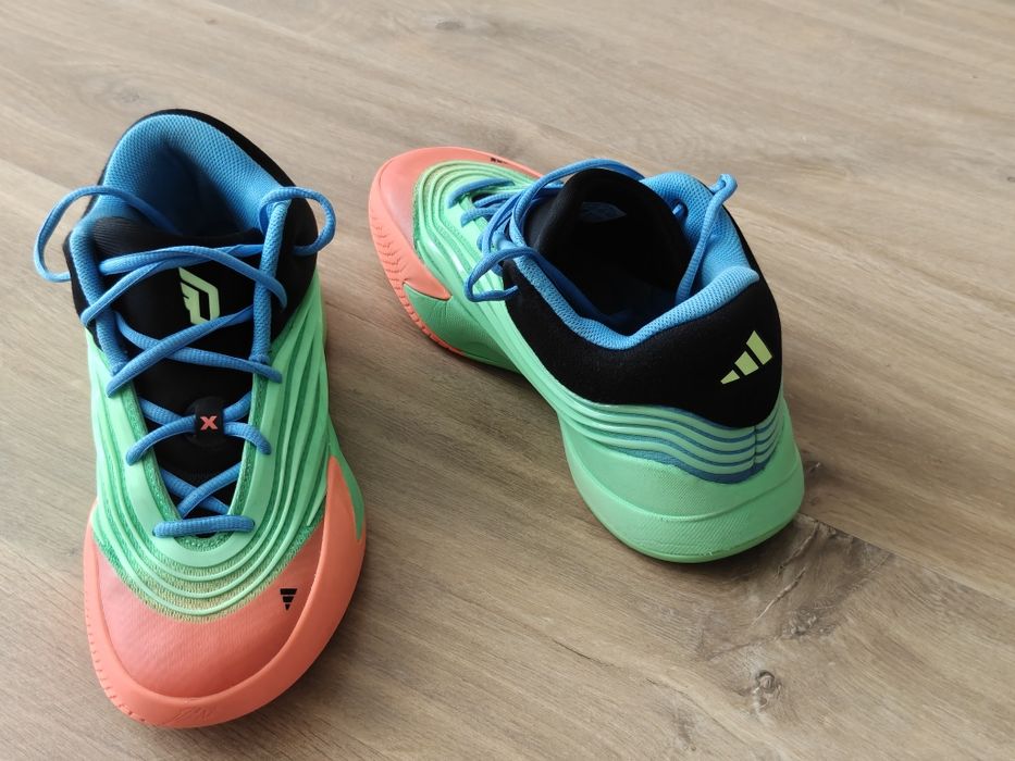 Buty do koszykówki Adidas  model Dame 10
