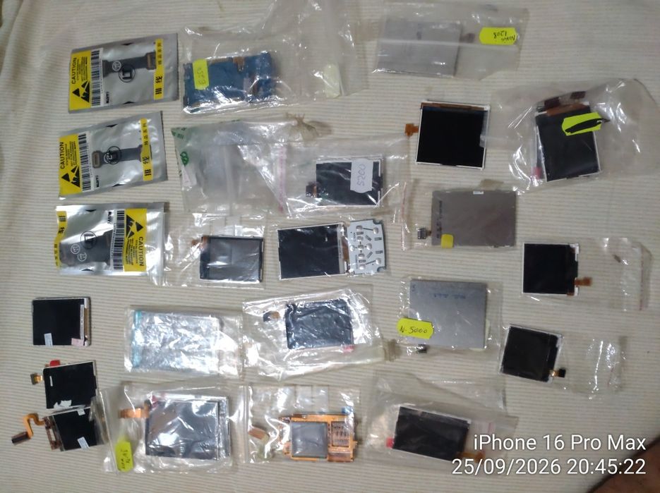 LCD para diversos telemóveis antigos como Nokia n95