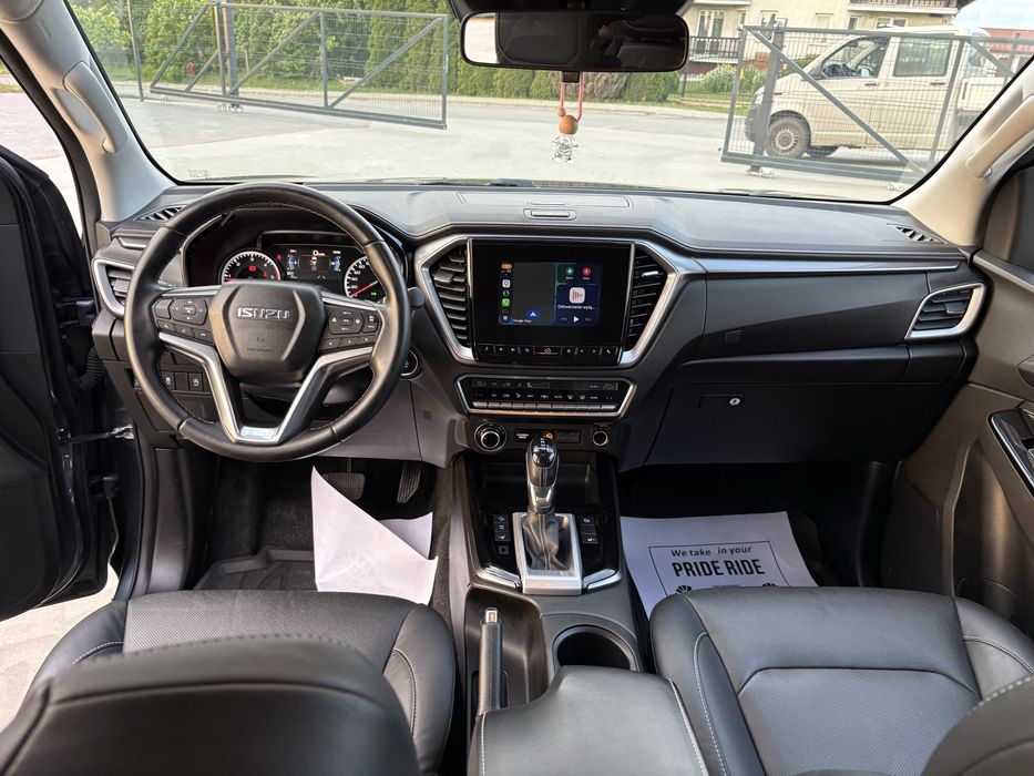 Isuzu d-max  maly przebieg