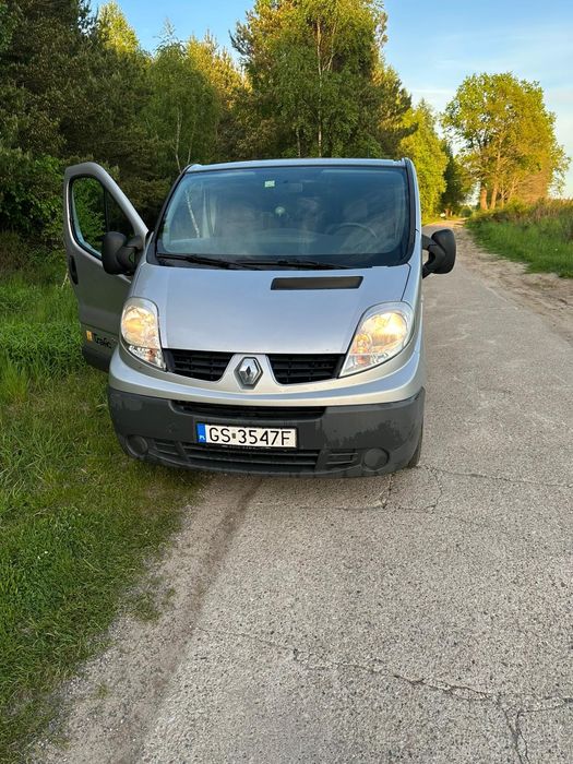 Samochód osobowy Renault Trafic
