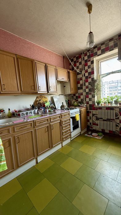 Продаж 2 кім. Квартира 4 мкрн. Лівий берег