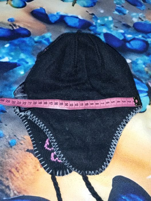 Шапка шерстяна , тепла на 12-14 років