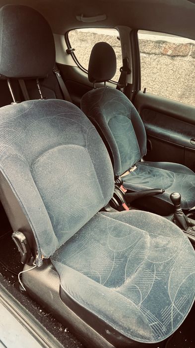 Peugeot 206 1.1 60cv – Gasolina | Ano 2001