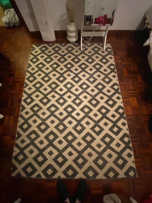 Tapete rectangular com padrão