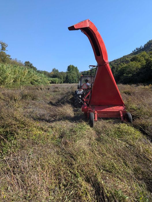Baixa de Preço! Ensiladora Fimaks RF152 Rebocada