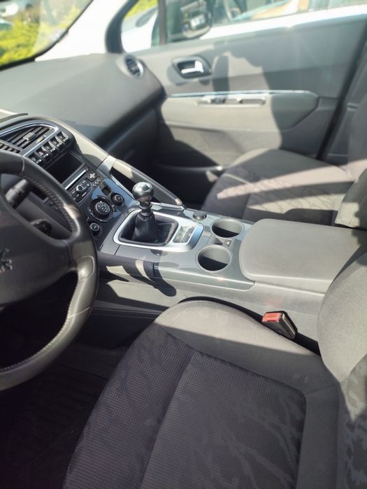 Peugeot  3008 1.6hdi