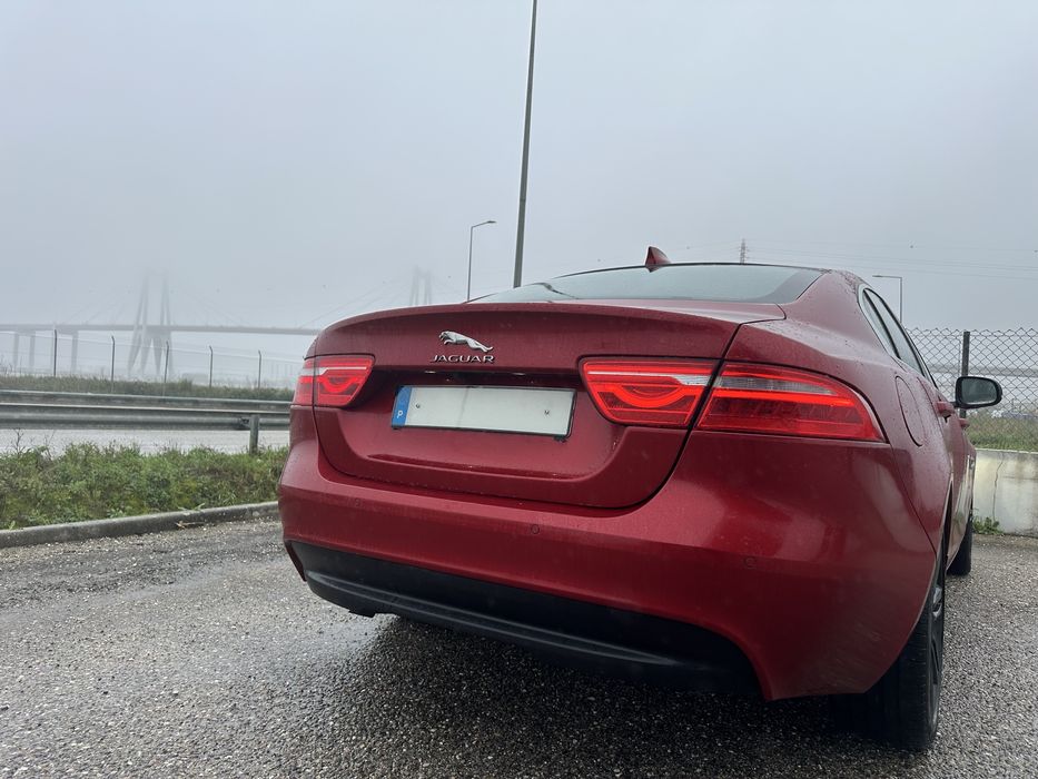 Jaguar XE 2.0D Prestige Caixa Automatica Aceito Retoma