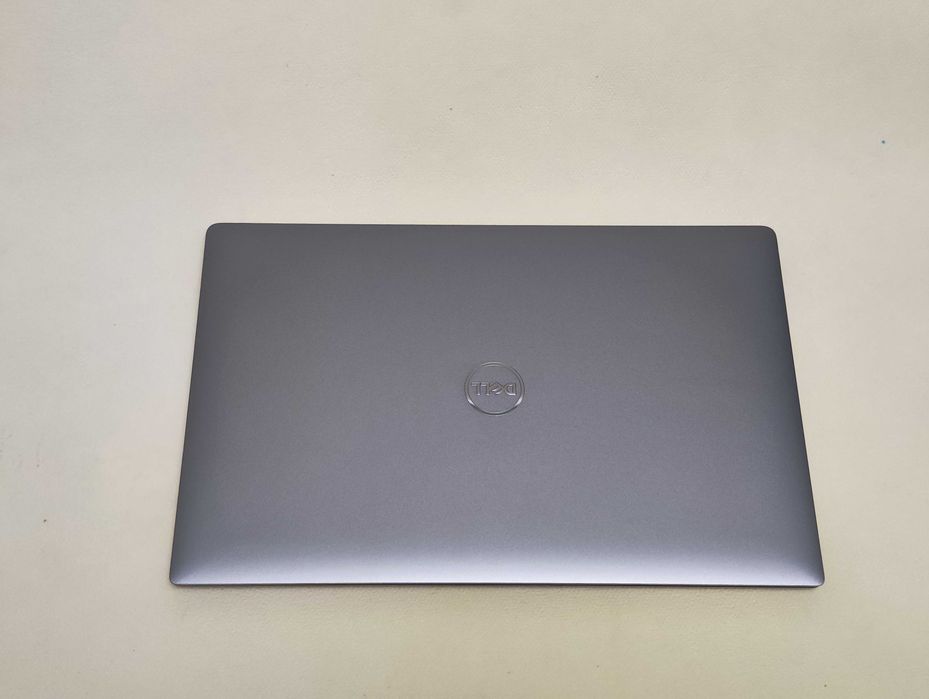 Ноутбук Dell Precision 5540 4K IPS Core i7-9850H/16Gb/5SD/nVidia T2000