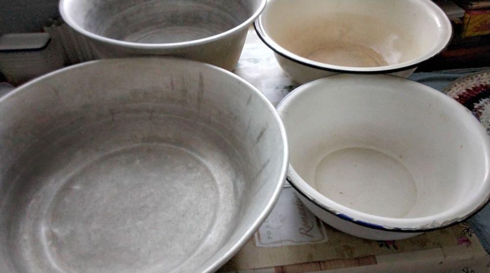 Миски разные для дома и дачи