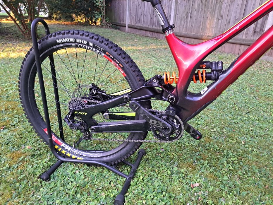 Spezialized Demo  S-WORKS  2017  27.5  M  CARBON