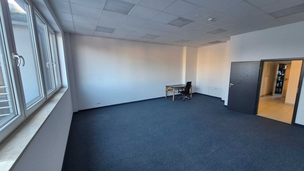 Biuro 35m2,nowy biurowiec vis a vis SKM SULEJÓWEK MIŁOSNA,parking