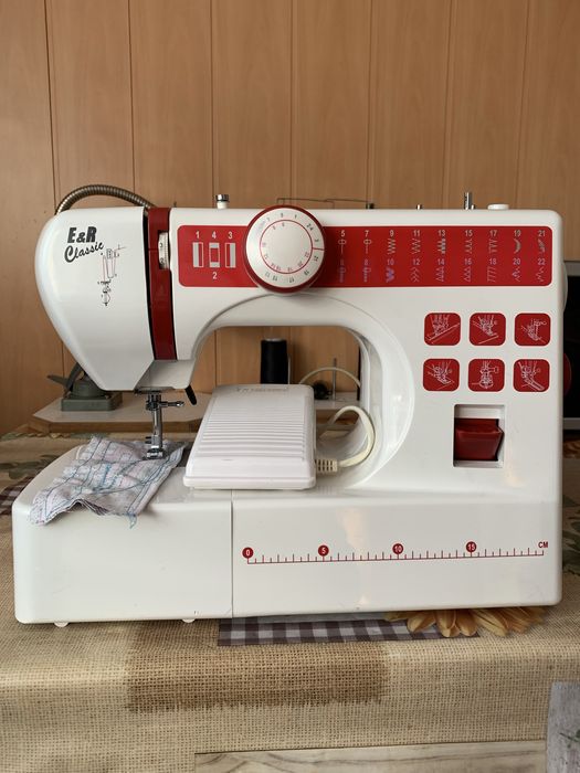 Швейна машинка електрична.