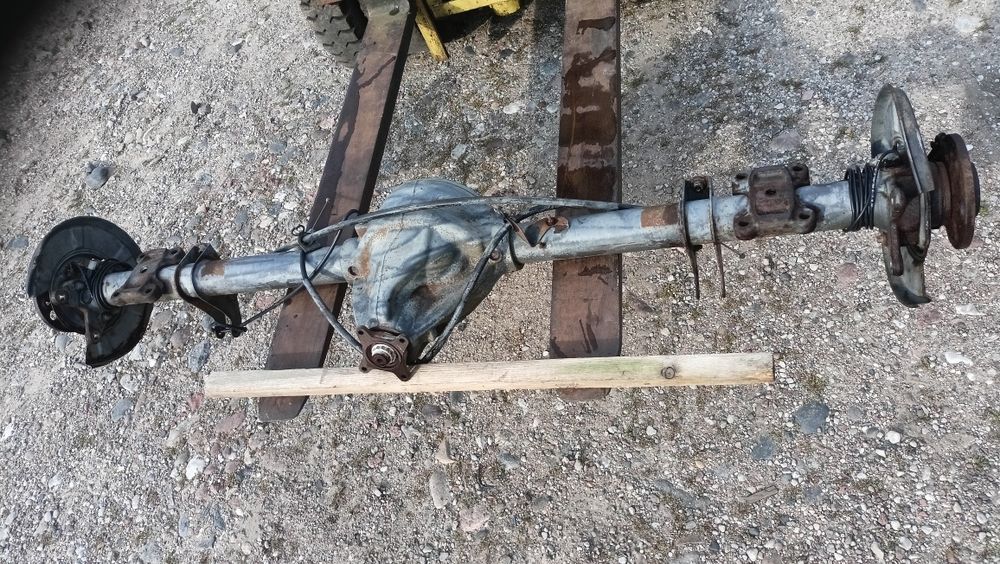 VW Crafter, Sprinter,kontener most tylny 48:11=4364. typ A 9063.501000