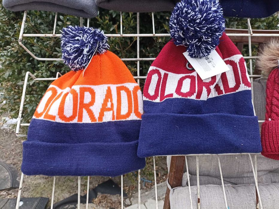 Мужская так и женская  шапка зимняя,номер -23 - никогда не потеряетесь