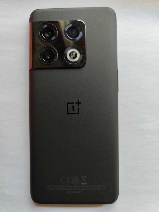 OnePlus 10 Pro 8GB/128GB Volcanic Black - Preto