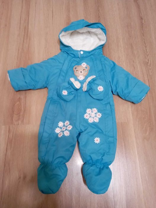 SMYK Kombinezon zimowy  dla niemowlaka z rękawiczkami w rozm: 62-68