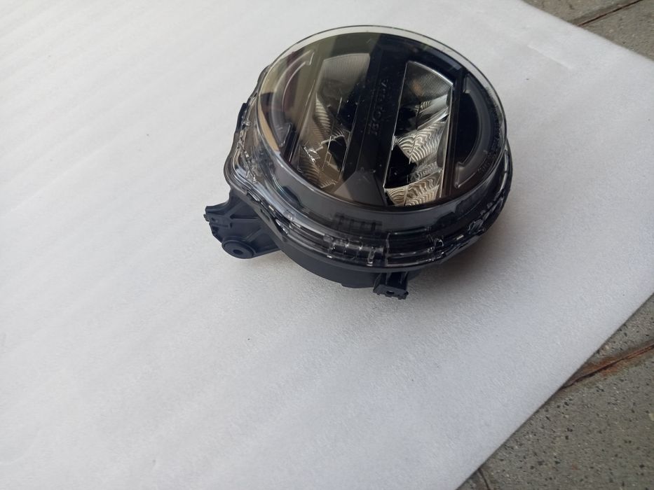 Honda CB 650R reflektor przedni full led 18+