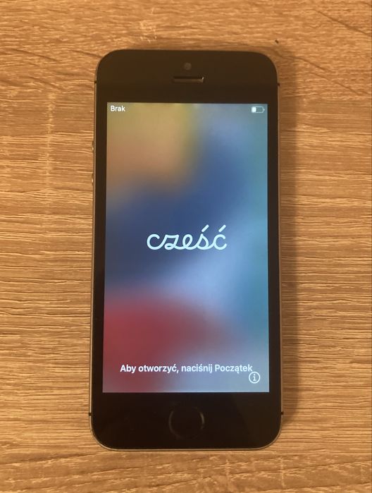 iPhone SE+ Apple EarPods