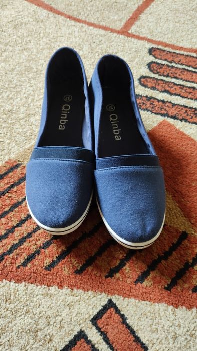 Tenisówki damskie granatowe, rozmiar 37