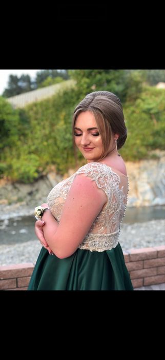 Кружевний топ ручної роботи