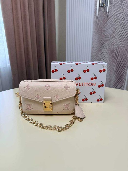 Сумка Louis Vuitton Pochette Metis East West
