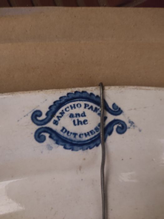 Prato de cerâmica antigo decorativo " Sancho Panza and the Dutchess"