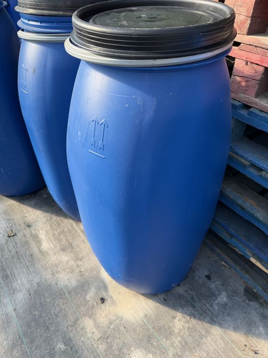 Beczki plastikowe 120 l