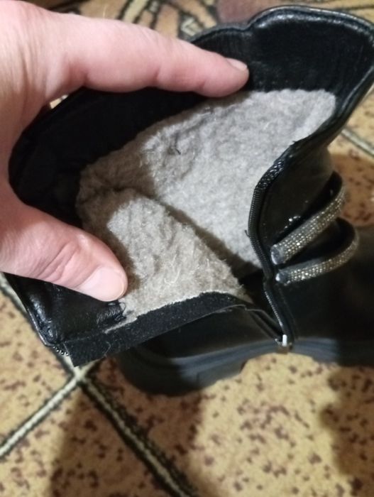 Продам зимние сапоги