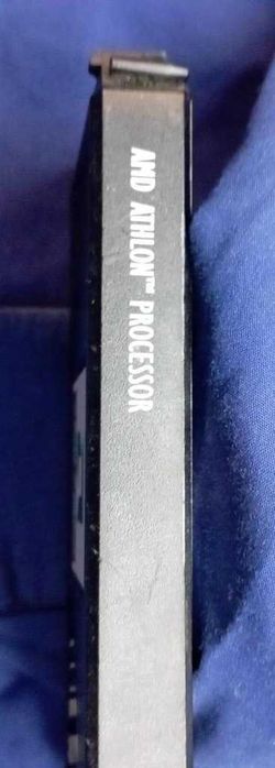 procesor AMD K 7 - 500 MHz