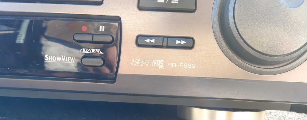 JVC hr-e939eg  Hi-Fi VCR Video Cassette Player с Германи \дефект