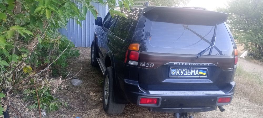 Митсубісі паджеро спорт