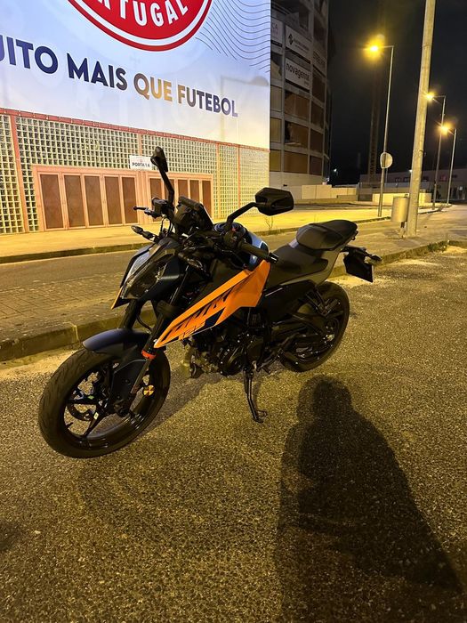 KTM Duke 125 de  2024 – Como Nova