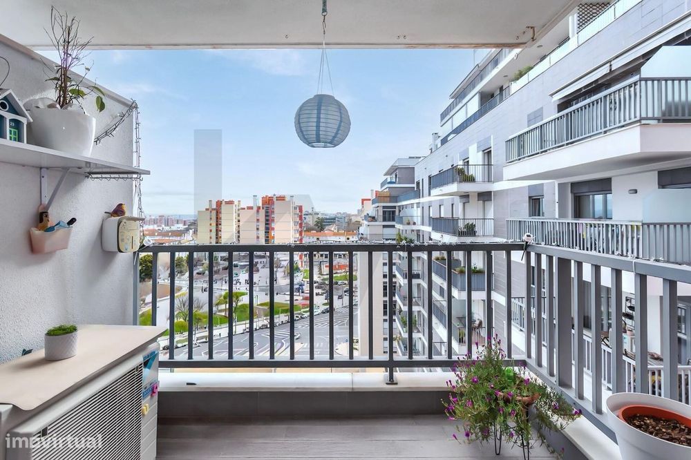 Lisboa, Olivais Sul - Apartamento T2 com garagem e vista mar, para ven