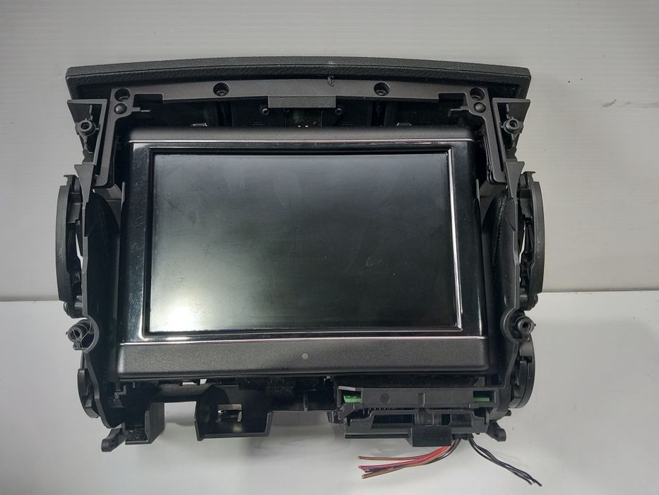 Ecrã multimédia multifunções display GPS Mercedes W204