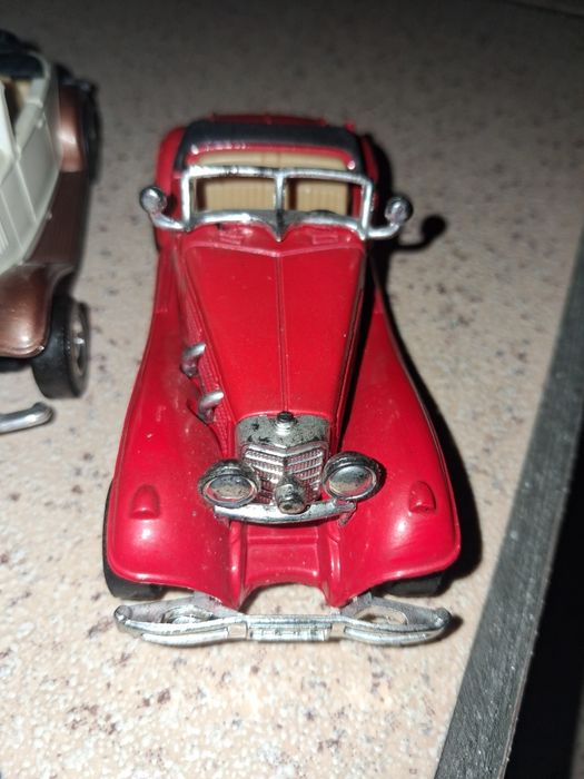4 miniaturas  clássicos