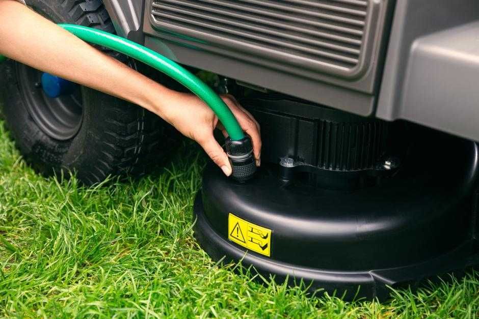 Traktorek kosiarka akumulatorowa Stiga Swift 372e 4 akumulatory