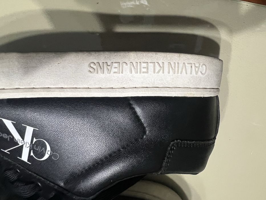 Sapatilhas pretas calvin klein