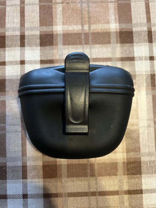 Силіконовий чохол для корму собак Active Magnetic Pouch, Великобритані