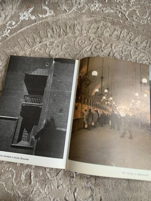 Книга про Краков