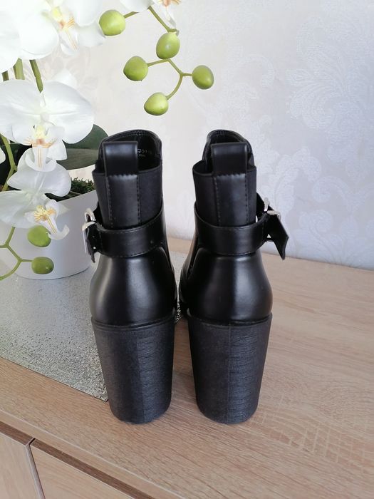 Graceland botki czarne obcas 40