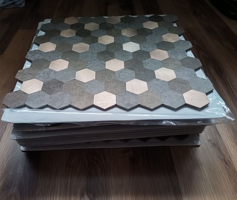 Samoprzylepna mozaika ścienna