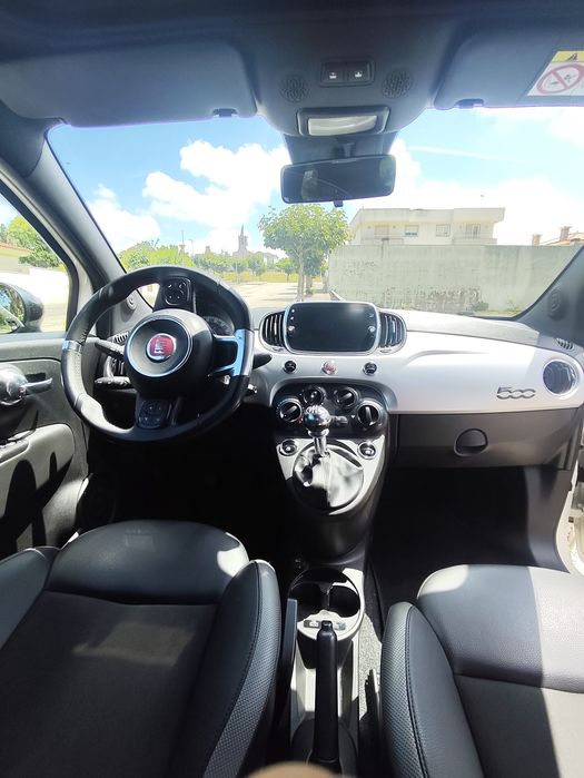 Fiat 500 cabrio.512040155795302404