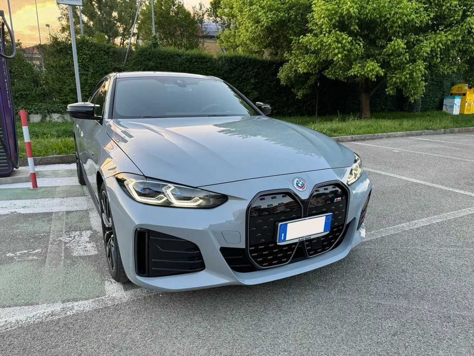 Разборка BMW G26 бампер б/у автозапчастини