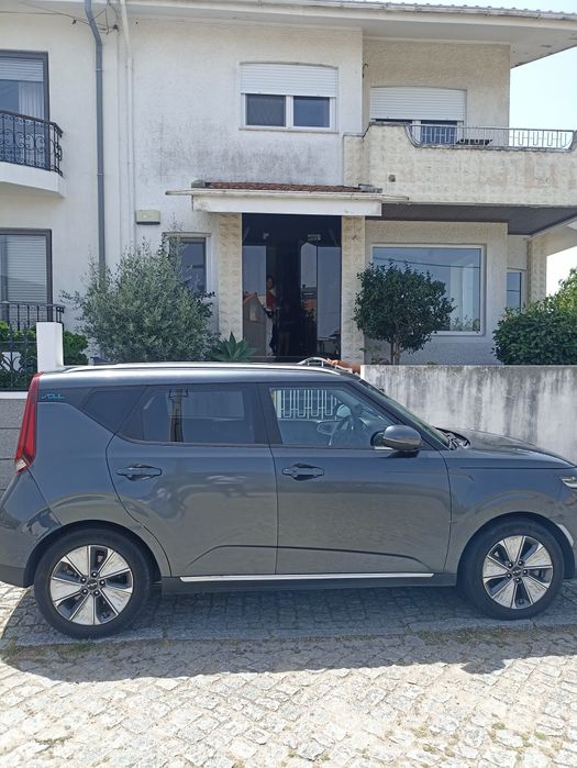 Alugo Kia E Soul TVDE