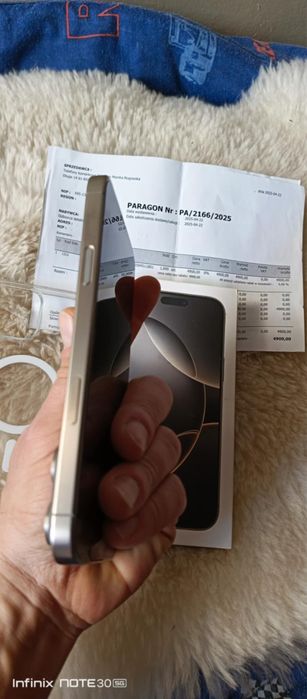 Iphone 16 Pro max. Idealny jak w dniu zakupu. Bateria 97% za gotowke