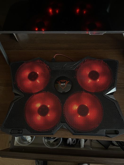 Підставка для ноутбука