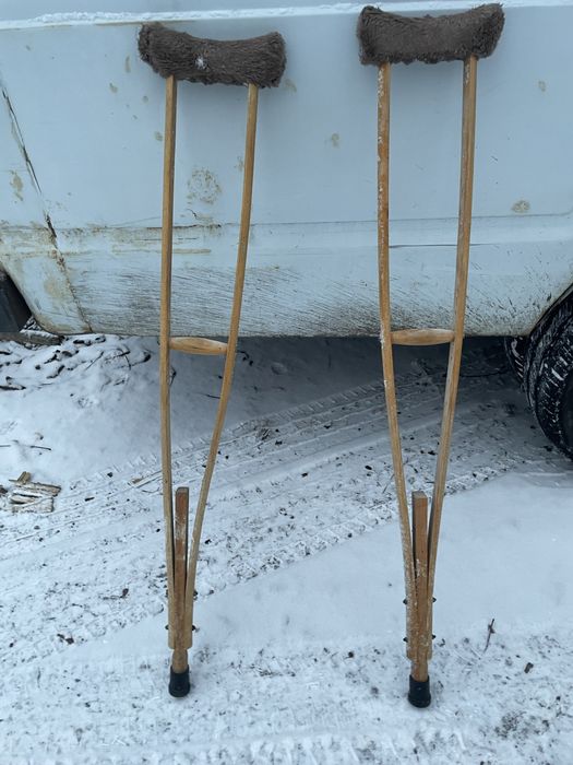 Продам костыли подростковые